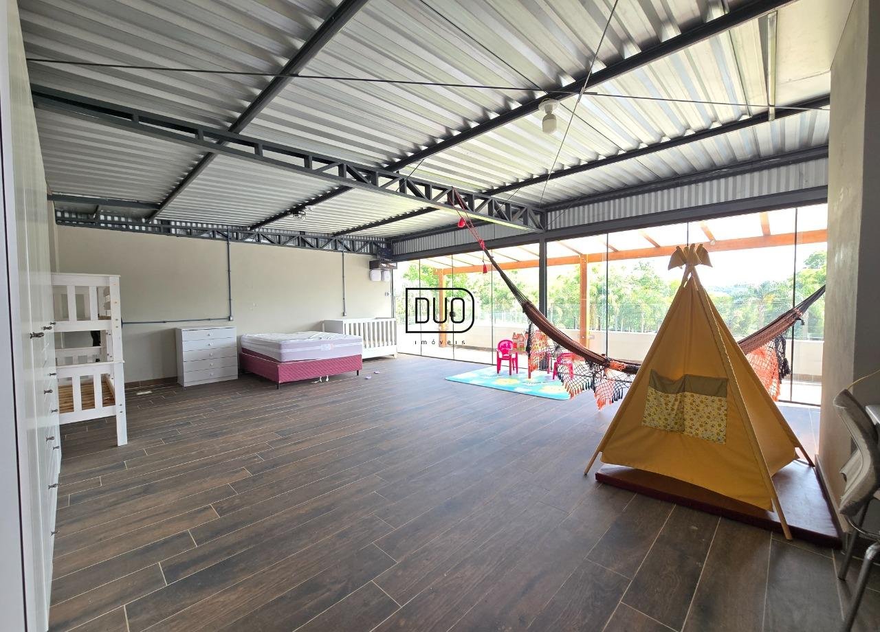 Casa em Condomínio Fechado