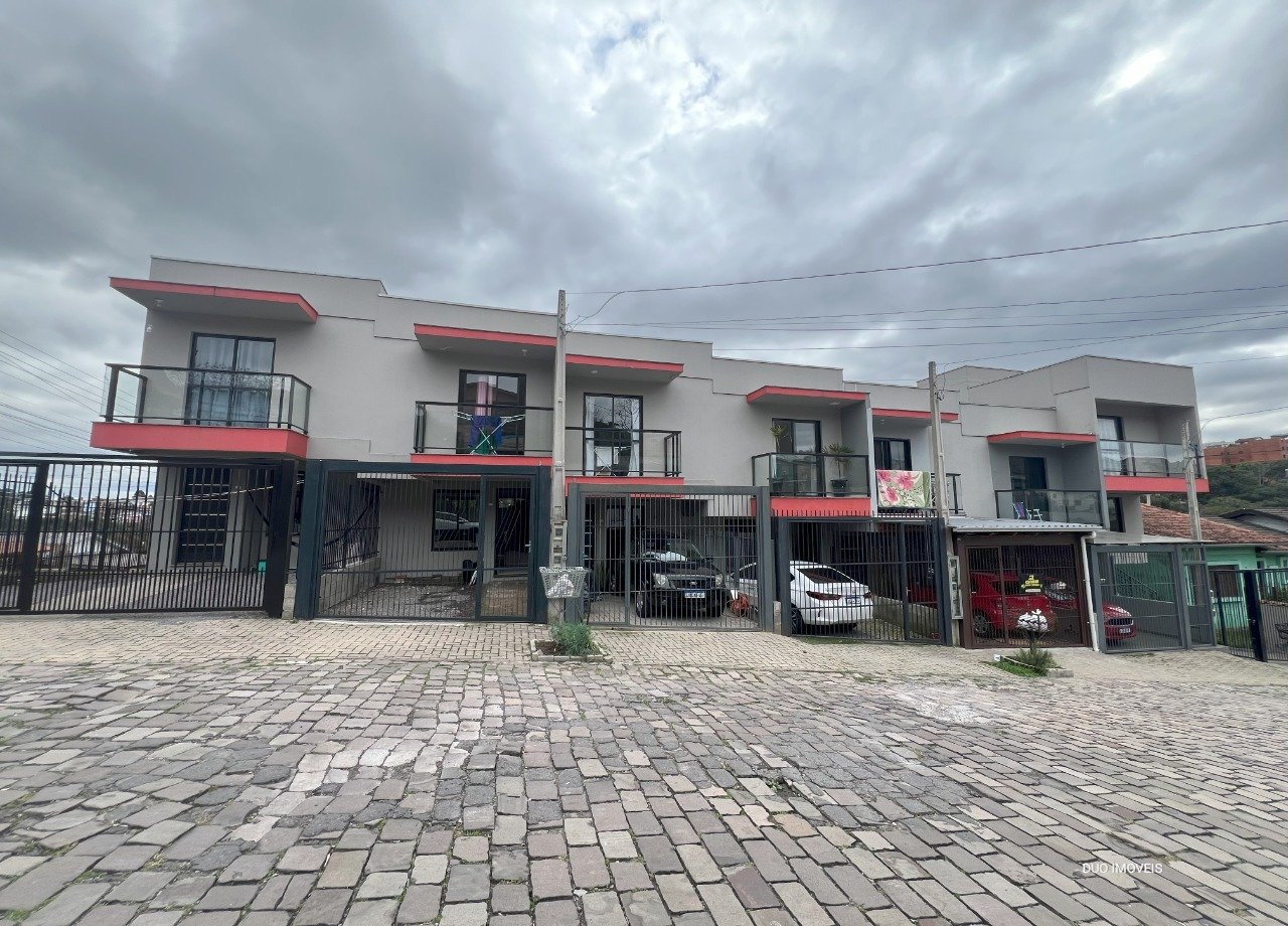 Sobrado no Bairro Charqueadas