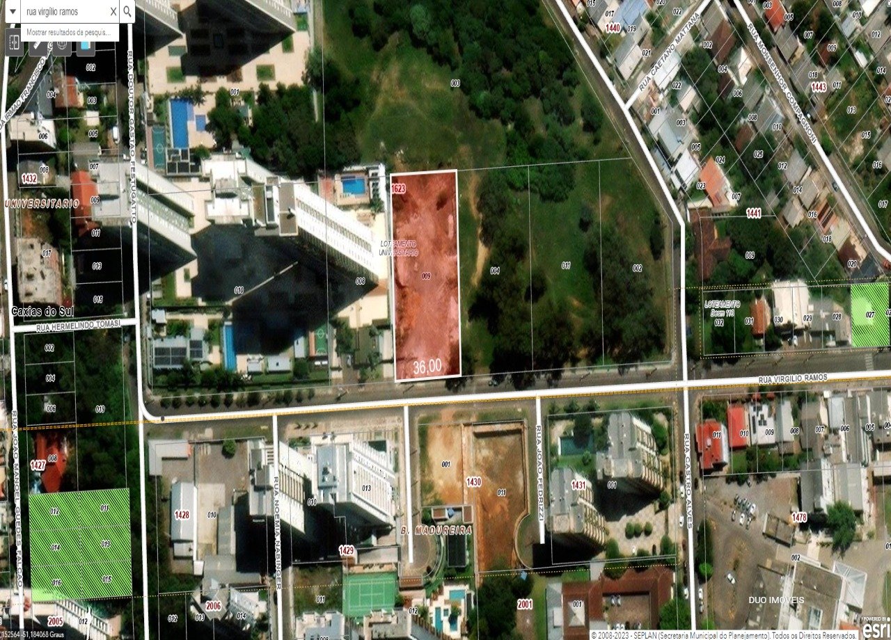 Terreno Universitário