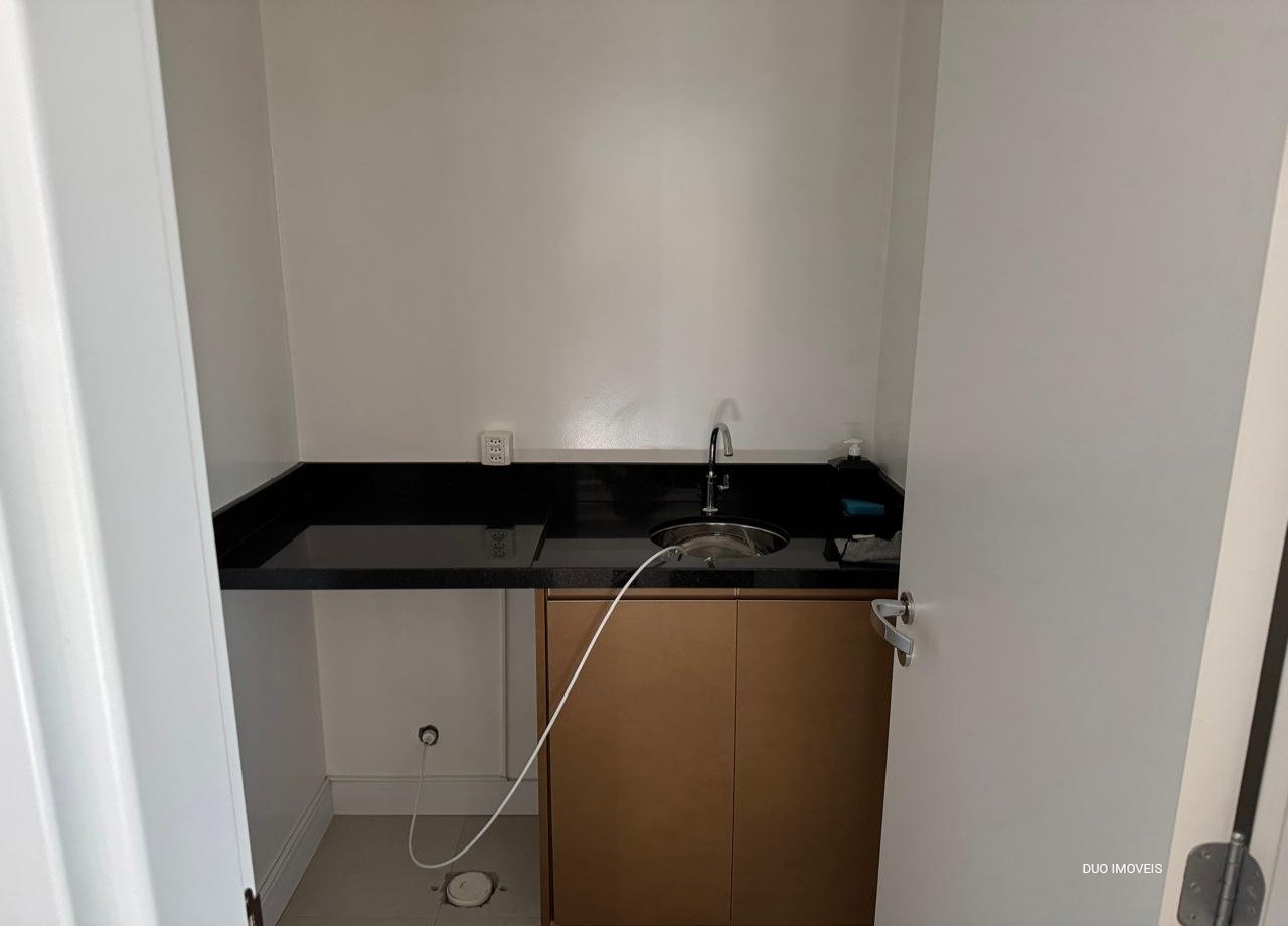 Life Corporate Center