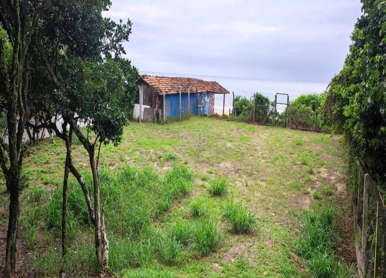 TERRENO FRENTE MAR