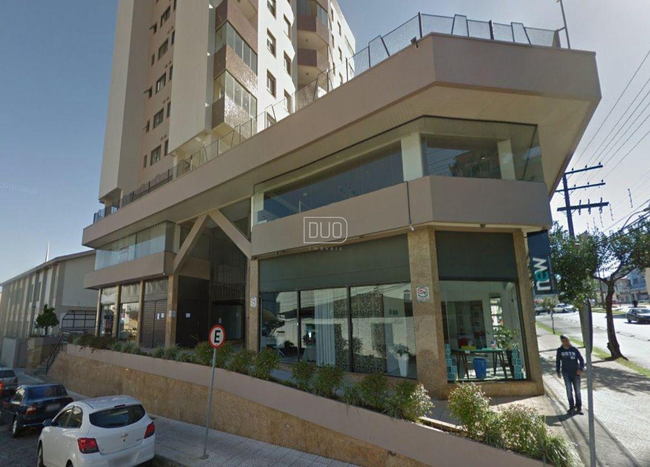 CENTRO COMERCIAL E RESIDENCIAL MOREIRA CESAR