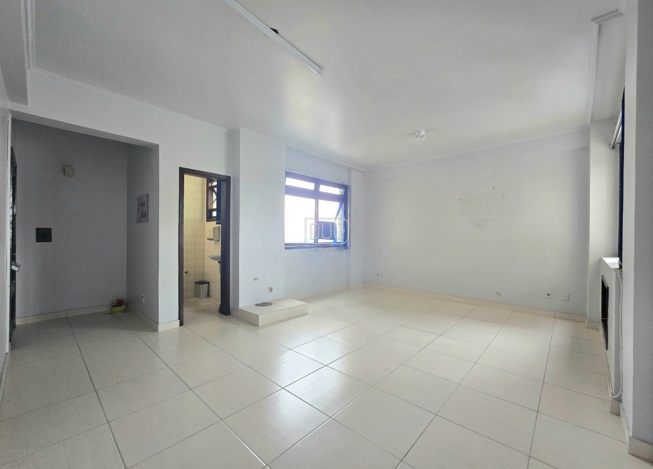 Ed. Galeria Vitrine Central